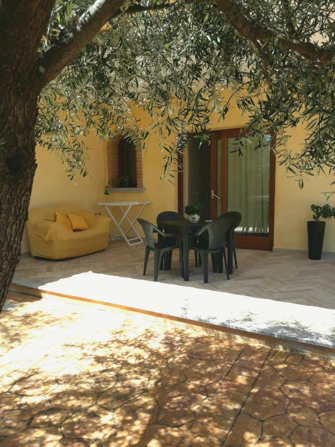 Affittacamere B&B Il Fiore ポザーダ エクステリア 写真